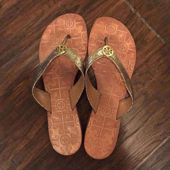 tory burch metallic sandals